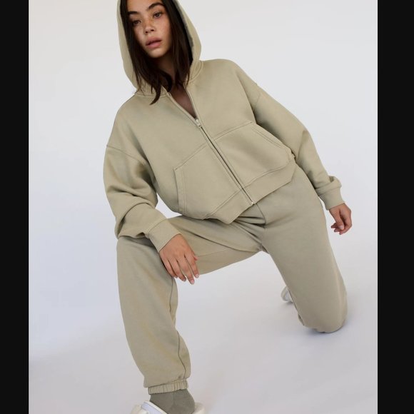 TNA Sweatsuit - Green - Picture 2 of 2